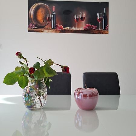 Apartman Tessa Vela Luka Buitenkant foto