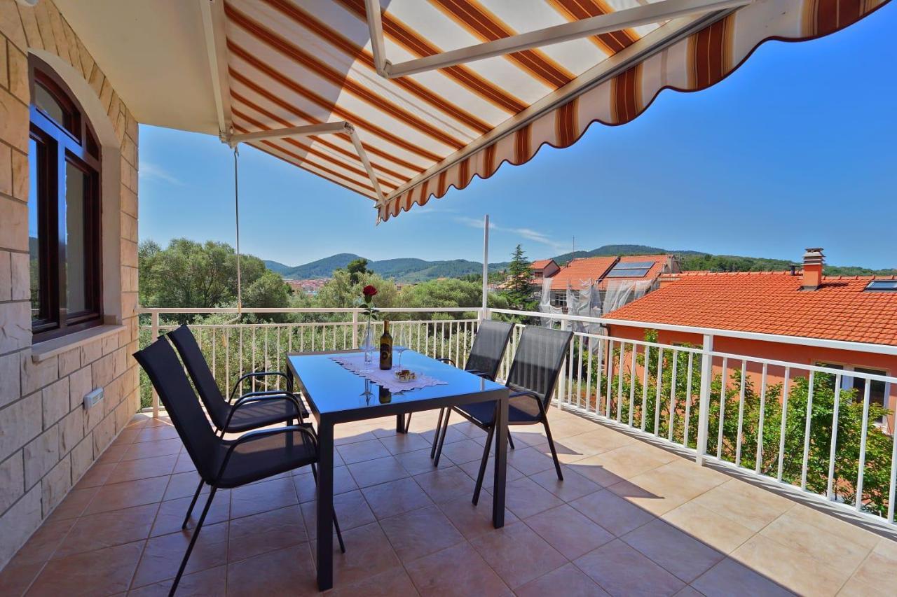 Apartman Tessa Vela Luka Buitenkant foto