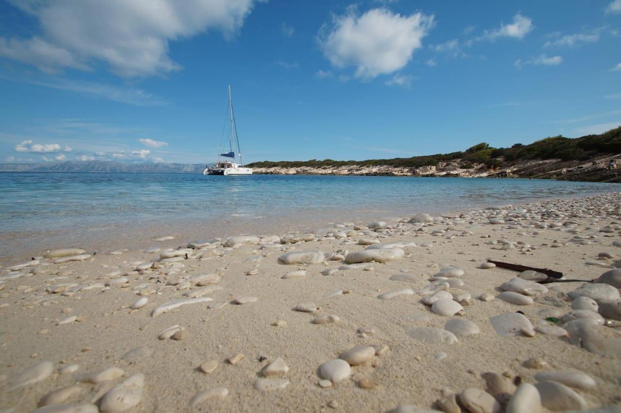 Apartman Tessa Vela Luka Buitenkant foto