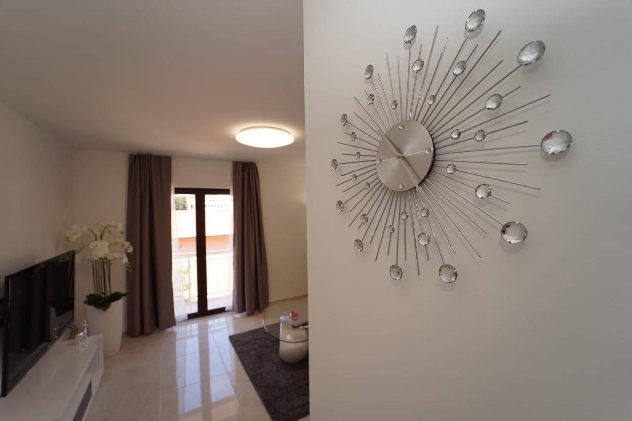 Apartman Tessa Vela Luka Buitenkant foto