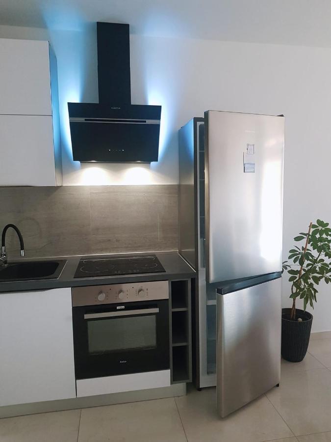 Apartman Tessa Vela Luka Buitenkant foto