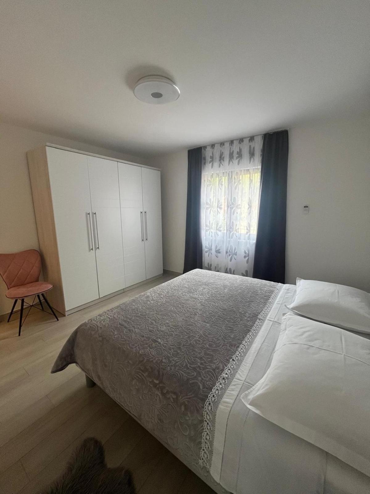 Apartman Tessa Vela Luka Buitenkant foto