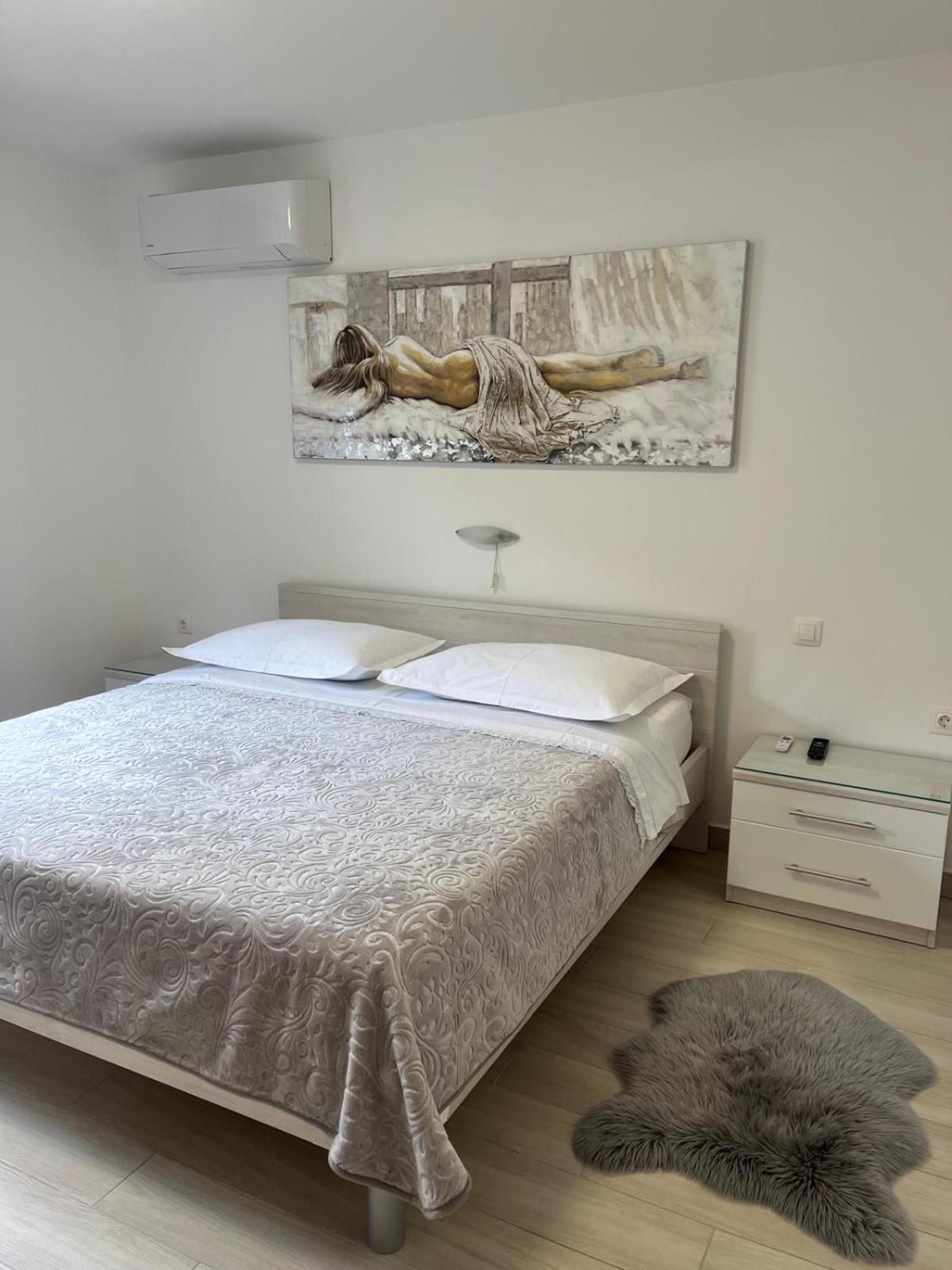 Apartman Tessa Vela Luka Buitenkant foto